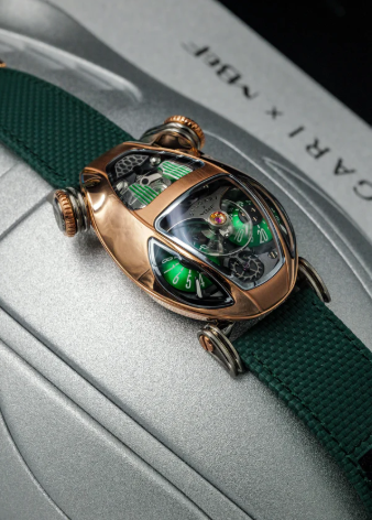 MB&F X Bvlgari Serpenti Rose Gold - Image 2
