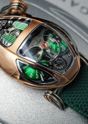 MB&F X Bvlgari Serpenti Rose Gold - Image 3