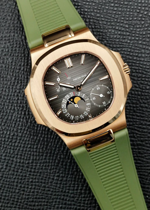 Patek Philippe Nautilus Moonphase 5712R Rose Gold - Image 6