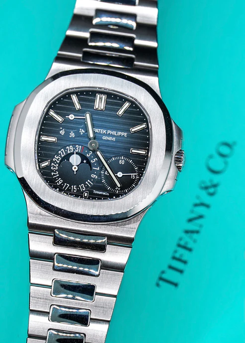 Patek Philippe Nautilus Moonphase 5712/1A Tiffany Stamped Dial - Image 6