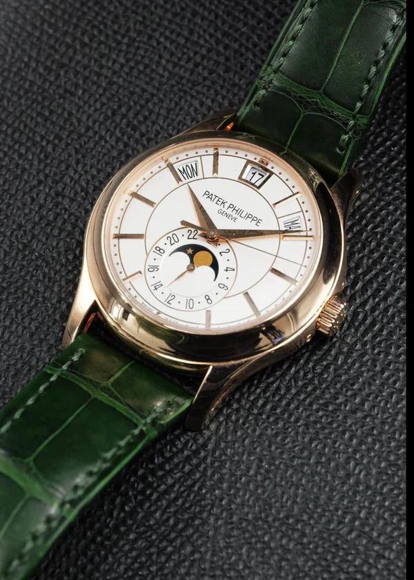 Patek Philippe Calatrava Annual Calendar 5205R Rose Gold White Opaline Dial - Image 4