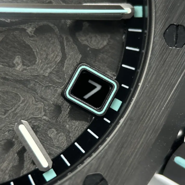 Audemars Piguet Royal Oak DiW 15500 Case Carbon Second Hand Is Blue 41mm - Image 6