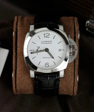 PAM1367 Luminor Quaranta BiTempo 40mm VSF 1:1 Best Edition on Black leather strap P.9010 Clone