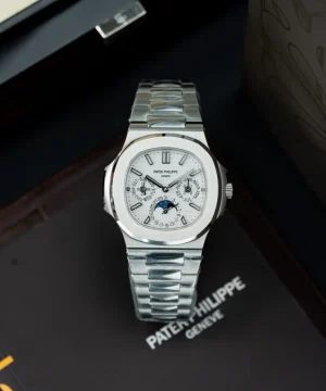 Patek Philippe Nautilus 5740 White Dial Automatic Movement 40mm