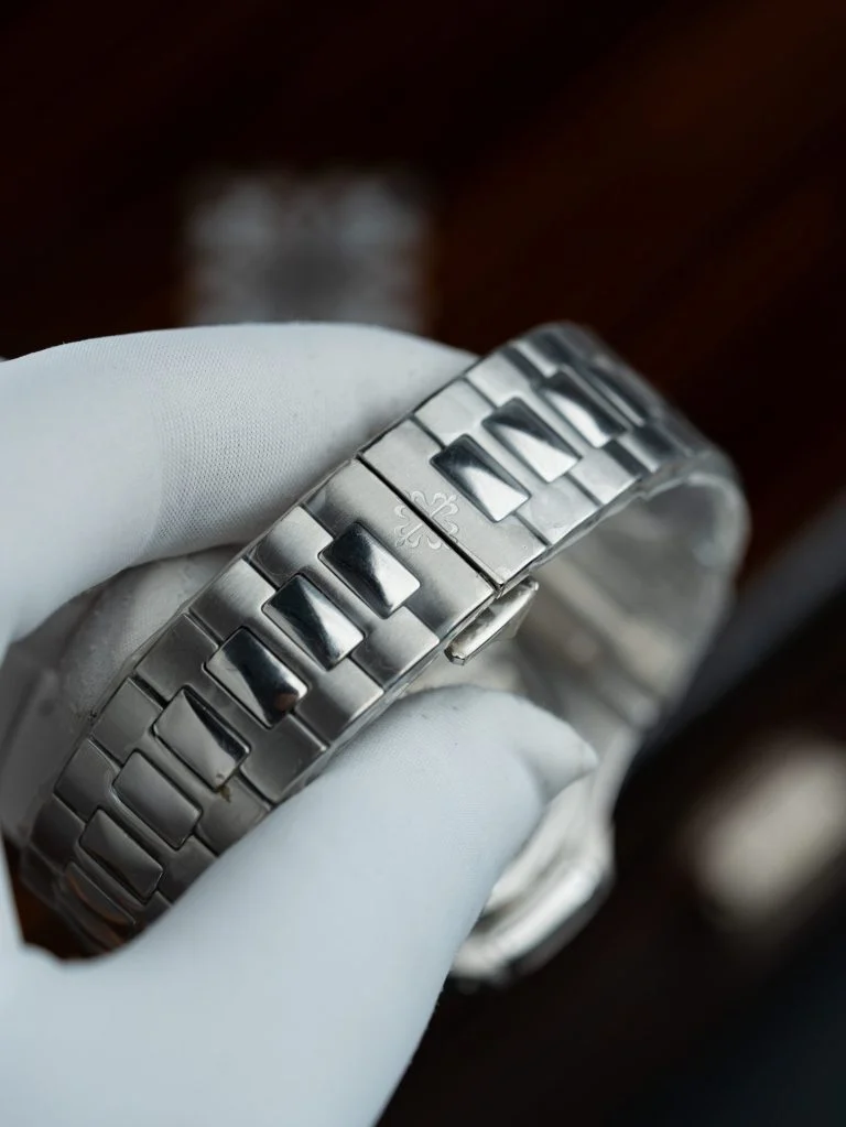 Patek Philippe Nautilus 5740 Tiffany Dial Automatic Movement 40mm - Image 10