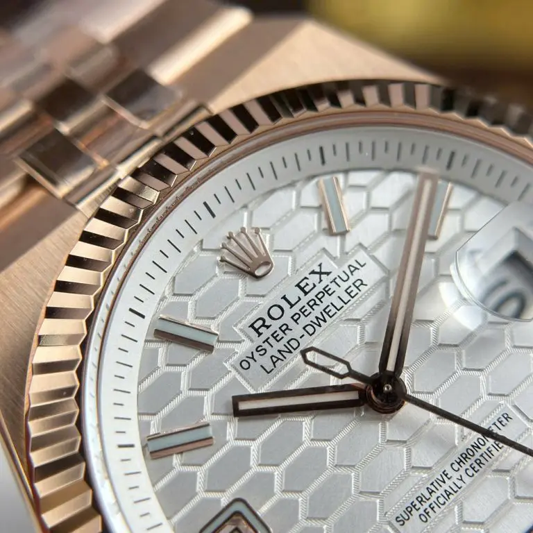 Land Dweller 127335 2F 1:1 Best Edition White Textured Dial on RG Bracelet A7135 - Image 7