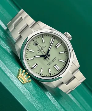 Rolex Oyster Perpetual 134300 Super Clone