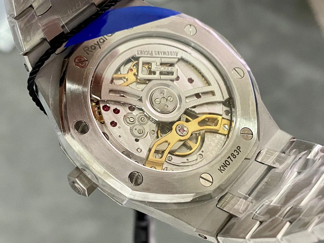 Audemars Piguet Royal Oak 16202 Blue Textured Dial Super Clone - Image 9